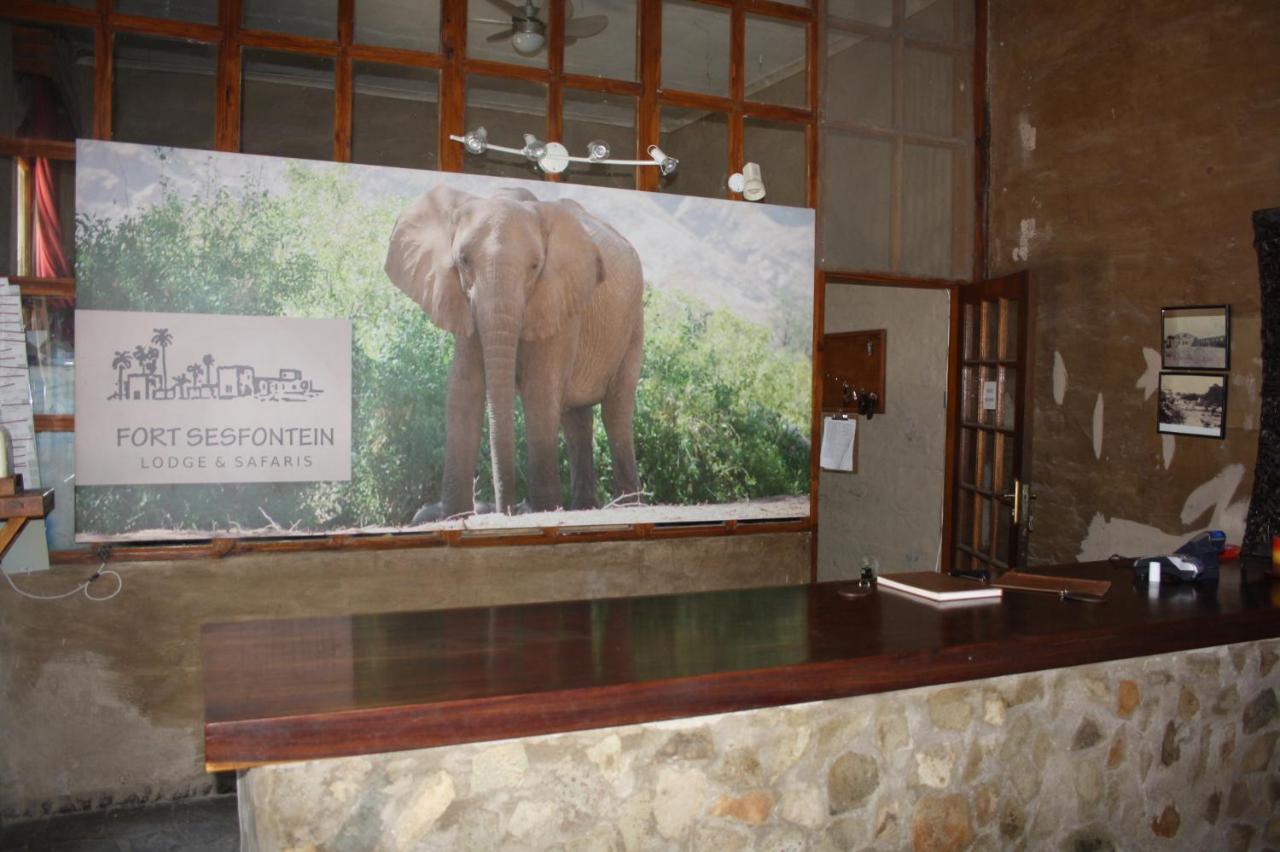 Fort Sesfontein Lodge & Safaris Eksteriør billede